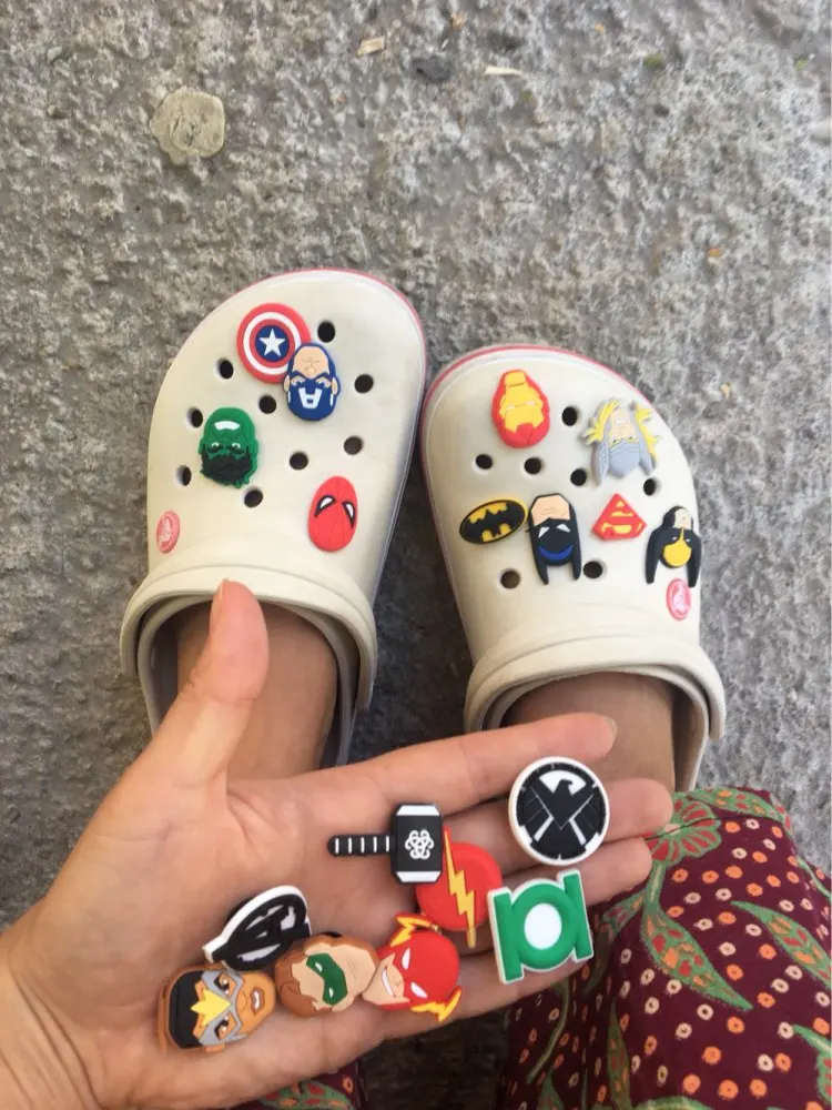 deadpool croc charm
