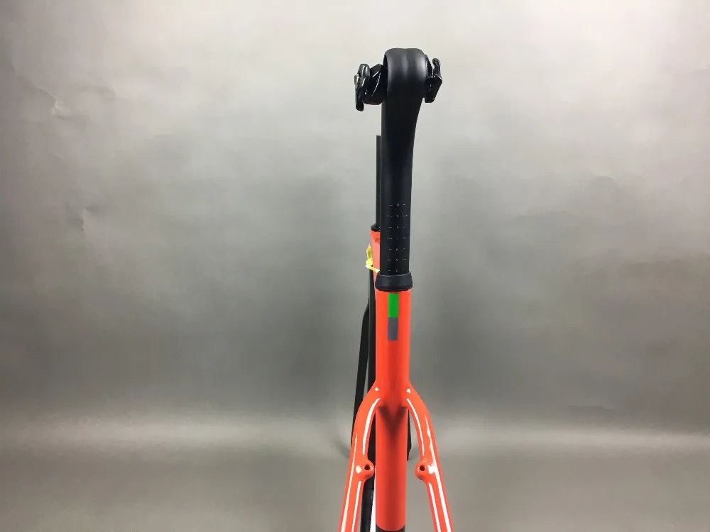 Clearance 2019 design super light FASTERWAY classic carbon road frameset D Brake carbon bike frame:Frameset+Seatpost+Fork+Clamp+Headset 148