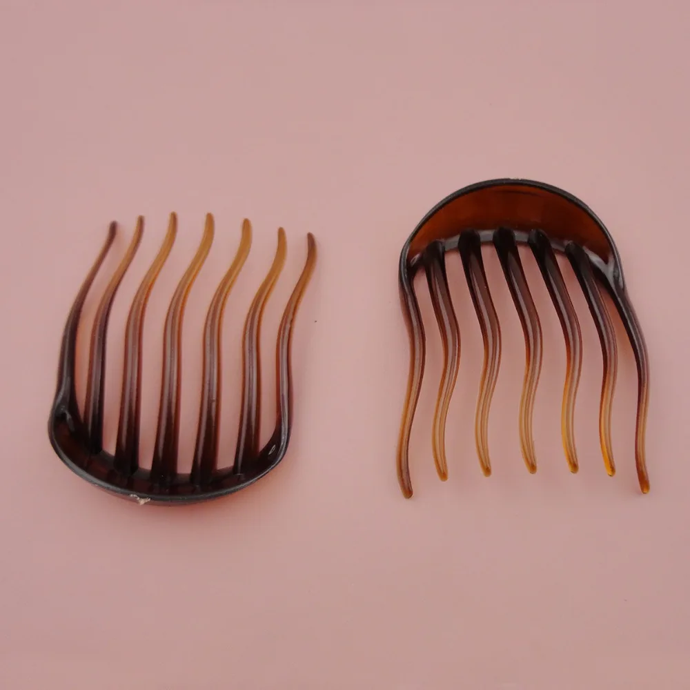 10PCS 6.0cm*8.0cm Dark Brown Plain Small 7teeth Waved teeth Plastic