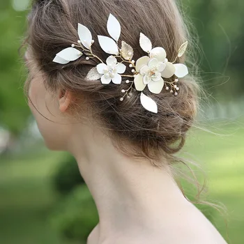 

SLBRIDAL Golden Rhinestones Crystal Freshwater Pearls Flower Wedding Hair Comb Bridal Headpieces Hair Accessories Women Jewelry