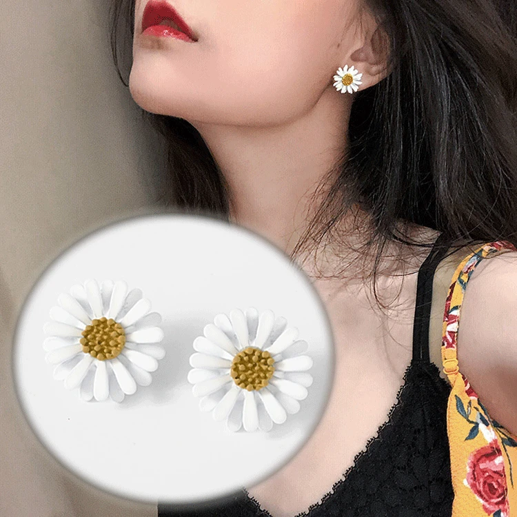 

Flower Earrings White 2019 for Women Girl Kids Funny Small Daisy Simple Minimalist Earrings Studs Christmas Gift Korean Jewelry