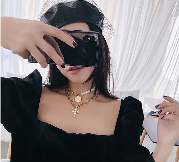 复古珍珠十字架女王钱币吊坠6