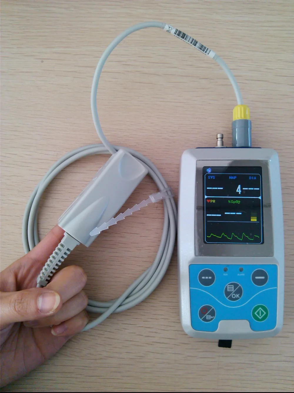 CONTEC PM50 Patient monitor with NIBP, SPO2 and Pulse Rate, Portable