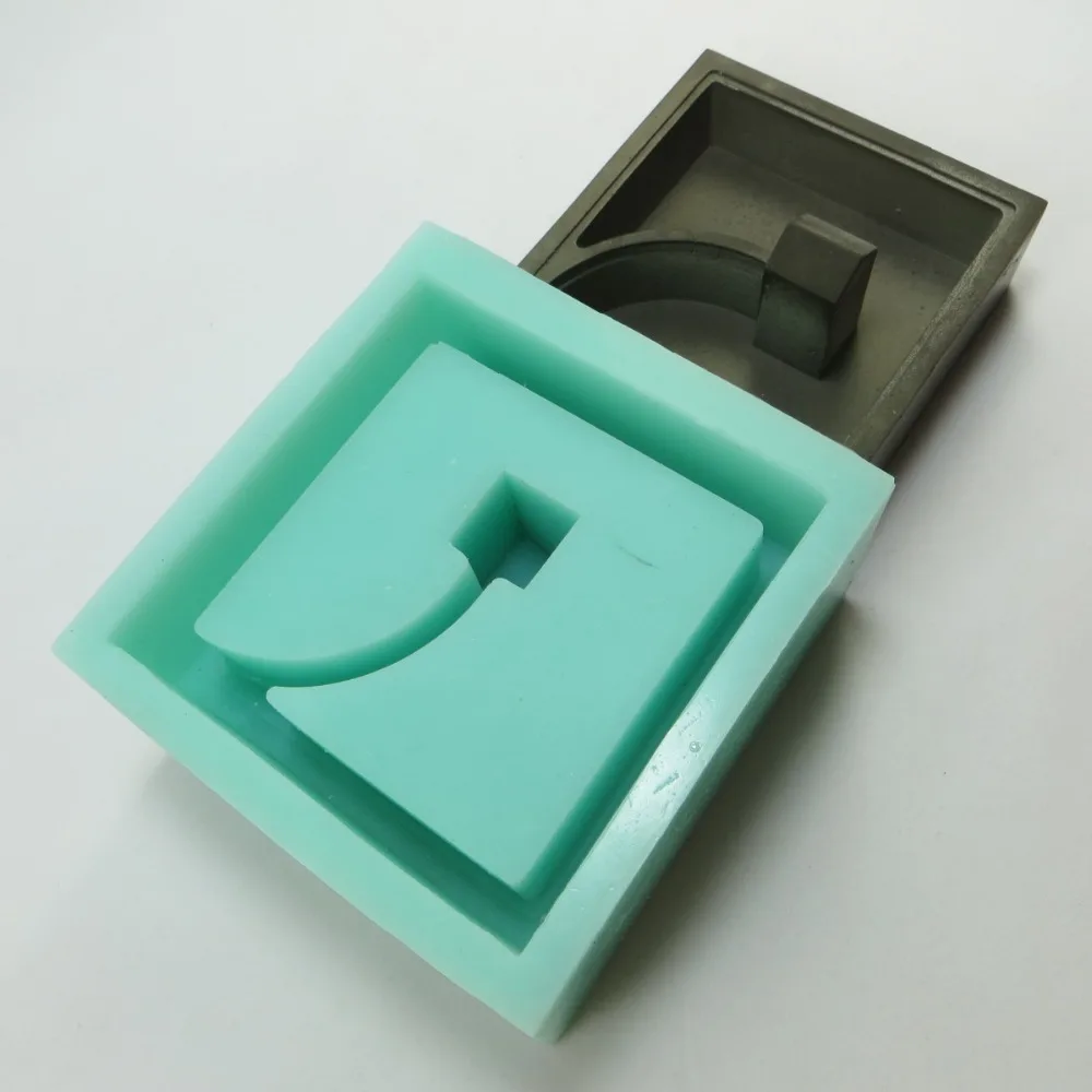 O1CN01HoICP726Q2O9SJnqf_!!4242987655