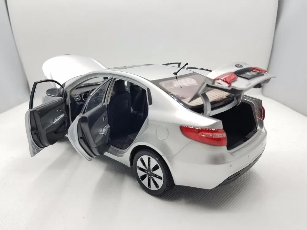 Kia k2