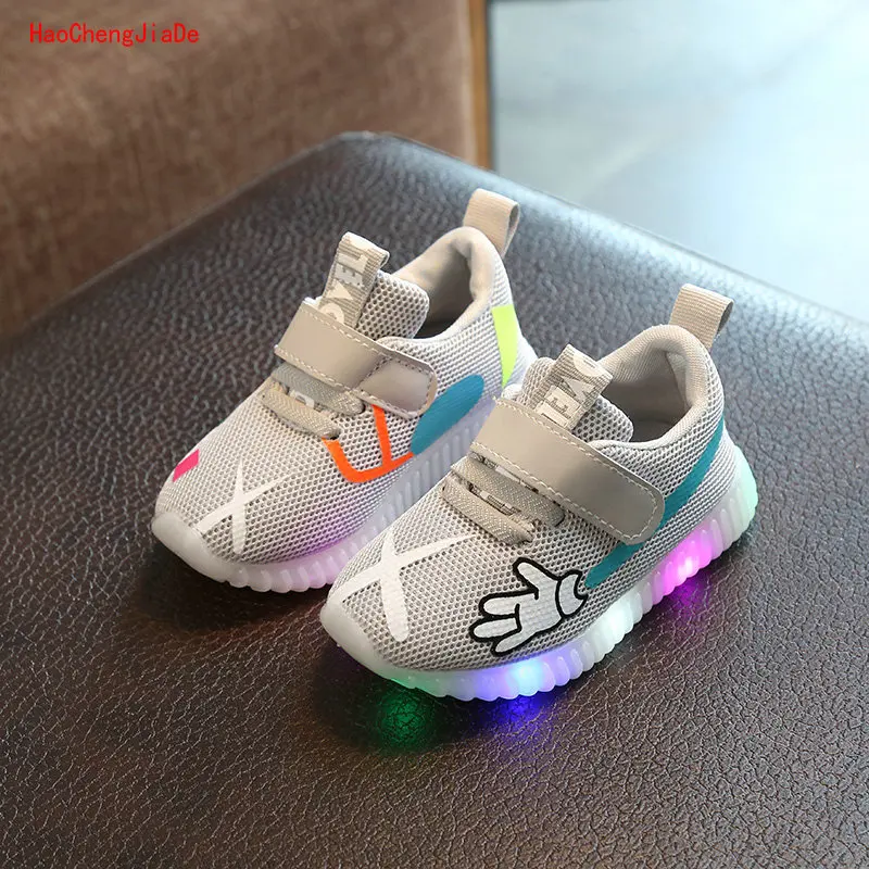 

Children's shoes with light 2018 spring girls running sneakers led baby breathable mesh shoes boys light sport shoes candy color