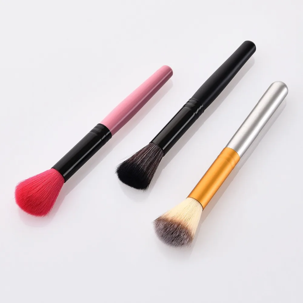 makeup brushes (1)
