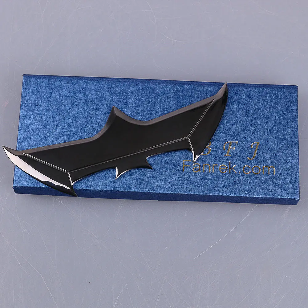 New Justice League Batman Dart Batarangs Cosplay Metal Bats Dart Prop Two Sizes 6