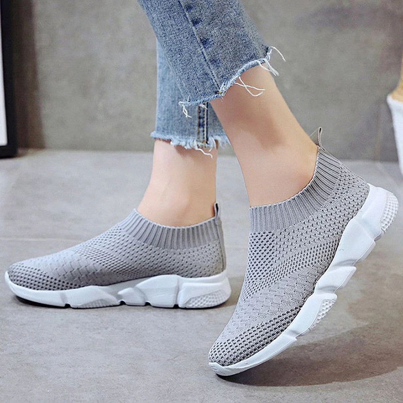 النساء أحذية زائد حجم أحذية رياضية Flyknit المرأة لينة ضوء حذاء للجيم زلة على النساء تفلكن أحذية عارضة جورب أحذية رياضية بيضاء النساء أحذية زائد حجم أحذية رياضية Flyknit المرأة لينة ضوء حذاء للجيم زلة على النساء تفلكن أحذية عارضة جورب أحذية رياضية بيضاء