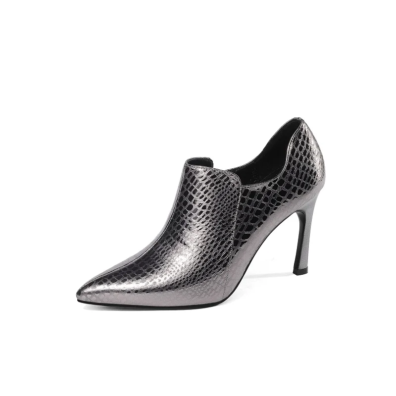 

2019 spring and autumn pointed European and American fine with high-heeled short women's shoes silver 0324
