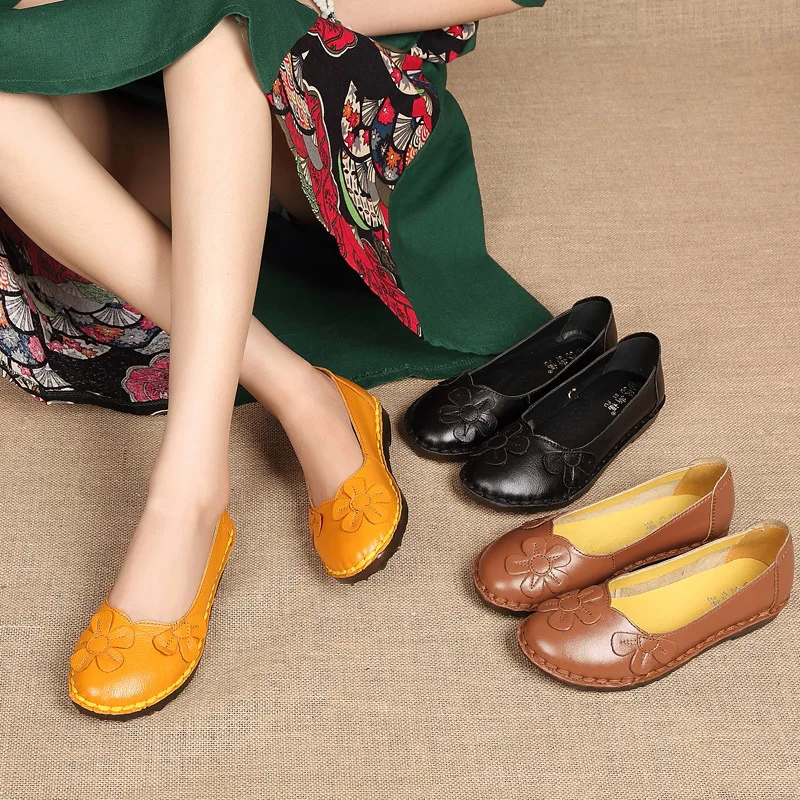 

Leather ethnic style women's single shoes soft bottom shallow mouth mother shoes casual flat bottom loafers women.