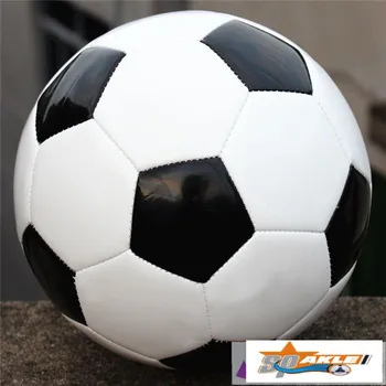

2017 new design soccer balls free with ball net/mesh