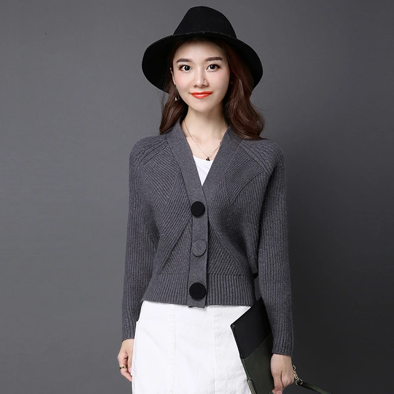 2018 New Elegant Fashion Warm Autumn Winter Women Cardigan Long Bat Sleeve Sweater Short Korean V Neck Knit Cashmere Tops 