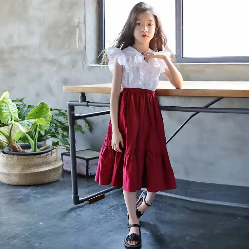 skirt and blouse for teenage girl