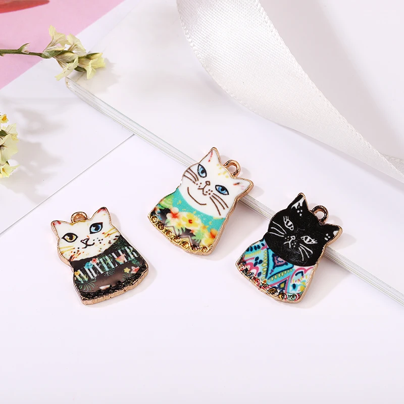 

MRHUANG 10pcs/lotL LUCKLY Cat Enamel Charms Alloy Pendant fit bracelets DIY Jewelry Accessories