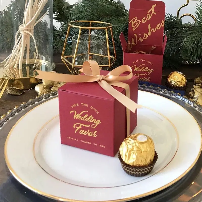 

Free Shipping 50pcs Wedding favor cube candy box square shape bridal shower paper wine red blue green gifts boxes with ribbon