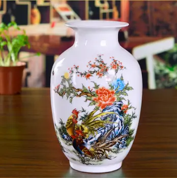 

INGENIOUS CHINESE FAMILLE ROSE HAND-PAINTED WEALTH CHOOK VASE CQ50554