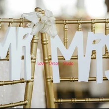 free shipping Wedding Chair Signs Mr& Mrs Signs for Chairs Hanging Signs for Bride and Groom Hanging Signs Decor- 2 Piece Set