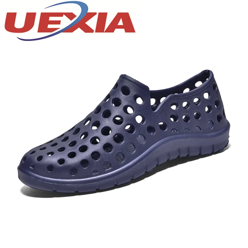 casual water shoes