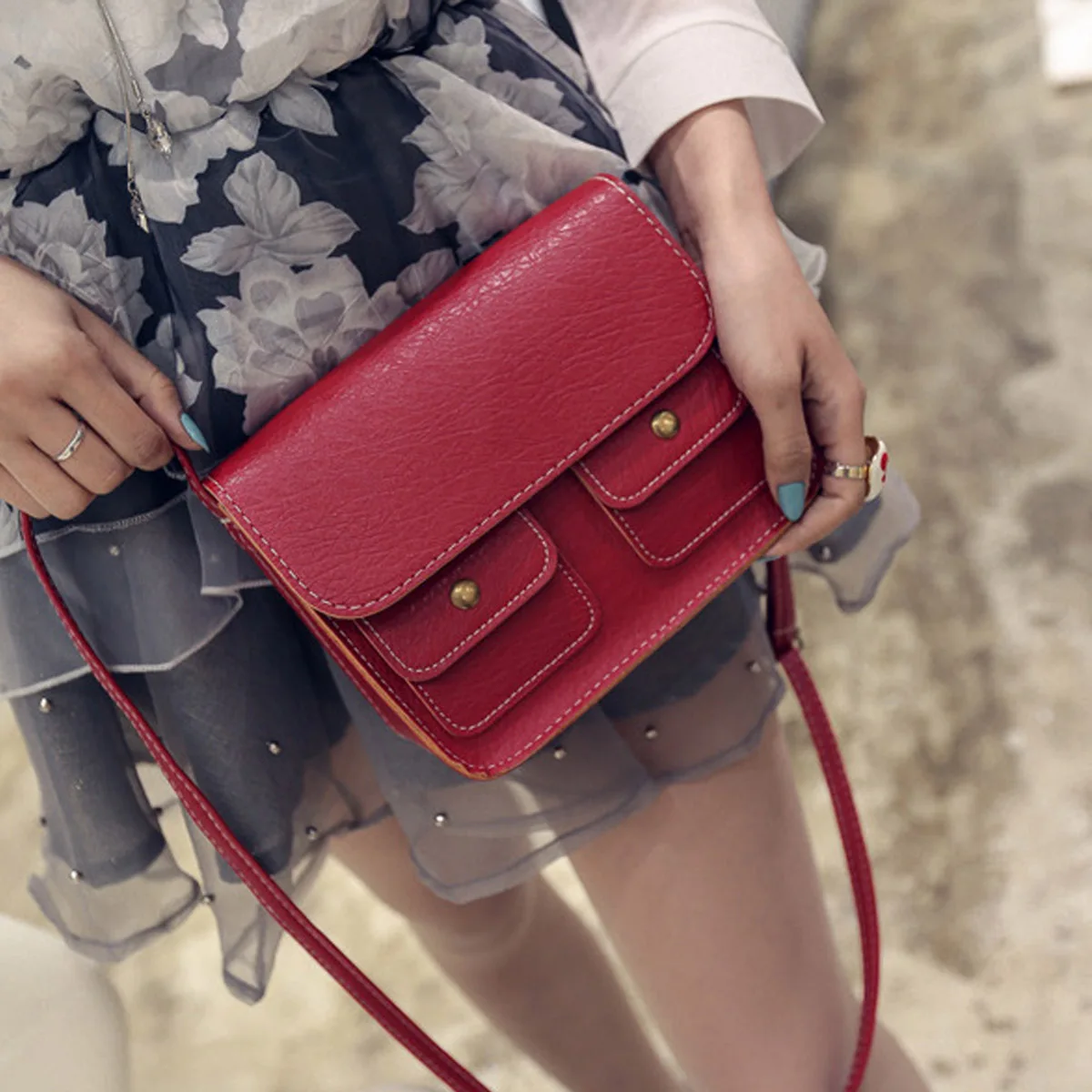 

Famous Women\'s Leather Shoulder Bags Small Messenger Bags Simple Designer Crossbody Bags Clutch Handbag Bolso Carteira Feminina