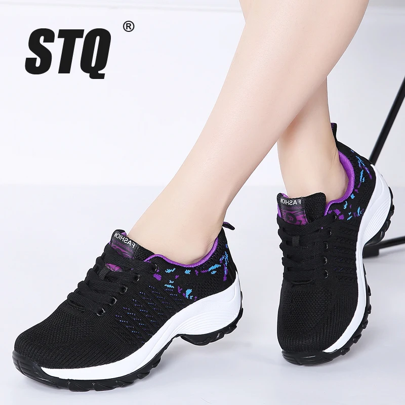 Осенние женские кроссовки на плоской платформе STQ 2020 легкие удобные дышащие с