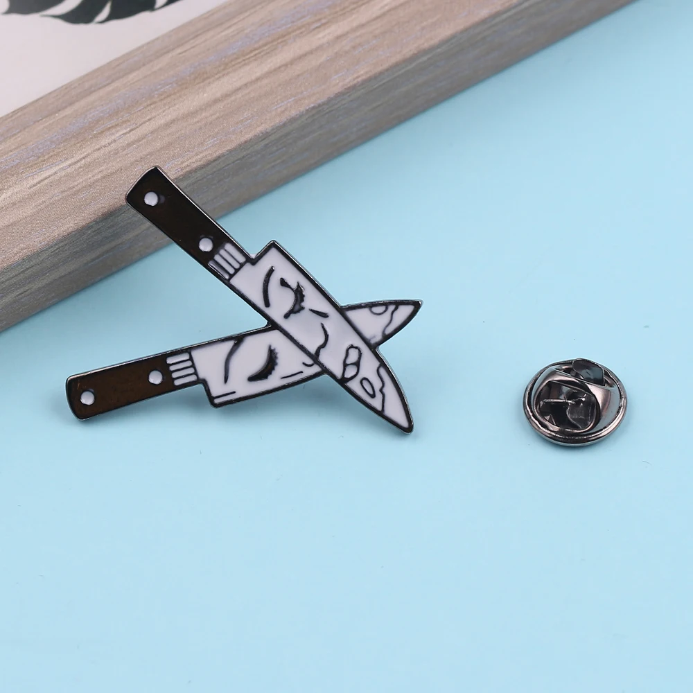 Брошь нож. Брошь клинок. Брошь нож. Noj internet magazine v shvedia. Брошь нож.