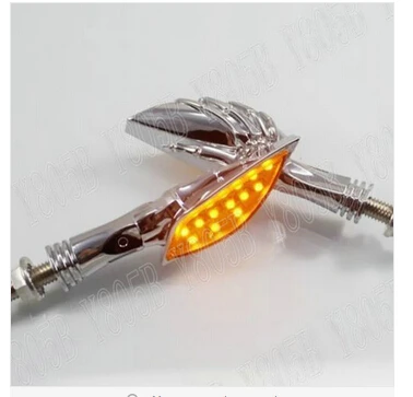 

Skull LED Turn Signal Light For Honda REBEL CMX 250 CA125 250 450 VTX1300 SHADOW MAGNA VF 250 750 Spirit Sabre Aero ACE VTX1300