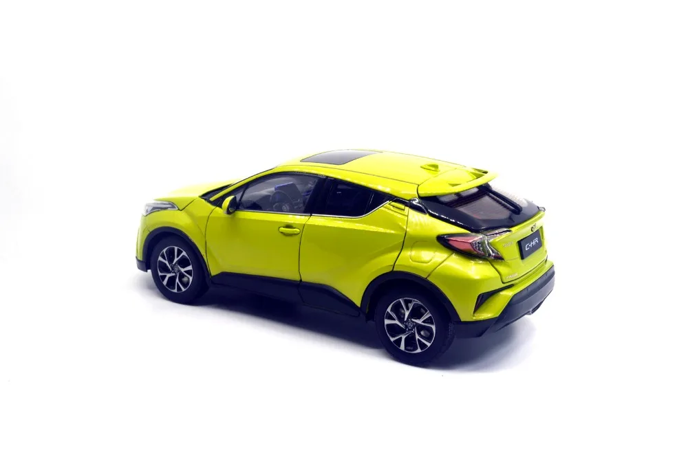 Модель Paudi 1/18 1:18 Масштаб Toyota C-HR CHR желтый внедорожник литой модельный автомобиль игрушка, модель автомобиля двери открытые