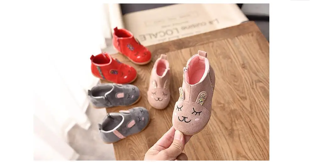 2019 г., осенне-зимние ботинки для новорожденных девочек мягкие короткие меховые сапоги для маленьких девочек зимние сапоги из флока из