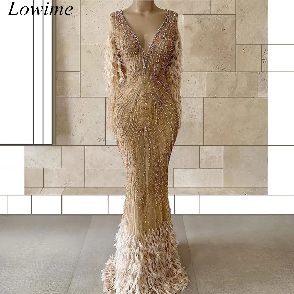 

New Fashion Plus Size Arabic Evening Dresses 2019 Mermaid Long Sleeves V-Neck Formal Evening Gowns With Feathers And Beading