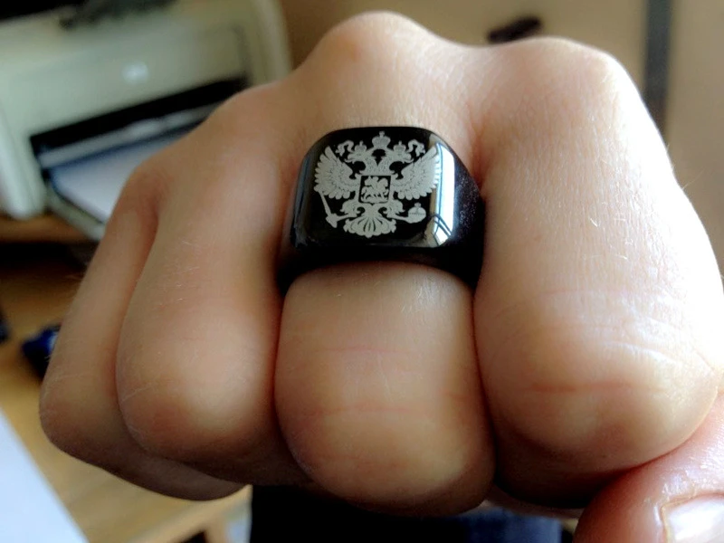 3275508689_213457758