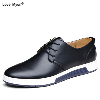 

New 2019 Men Casual Shoes Leather Summer Breathable Holes Luxury Brand Flat Shoes for Men Drop Shipping 668