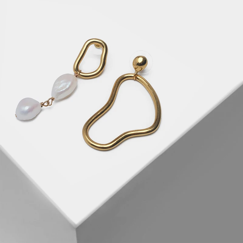 

Irregular pendant with asymmetrical design for stylish pearl drop earrings