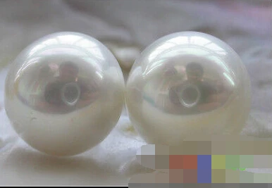 

1359 SOUTH SEA SHELL PEARL mabe STUD EARRING