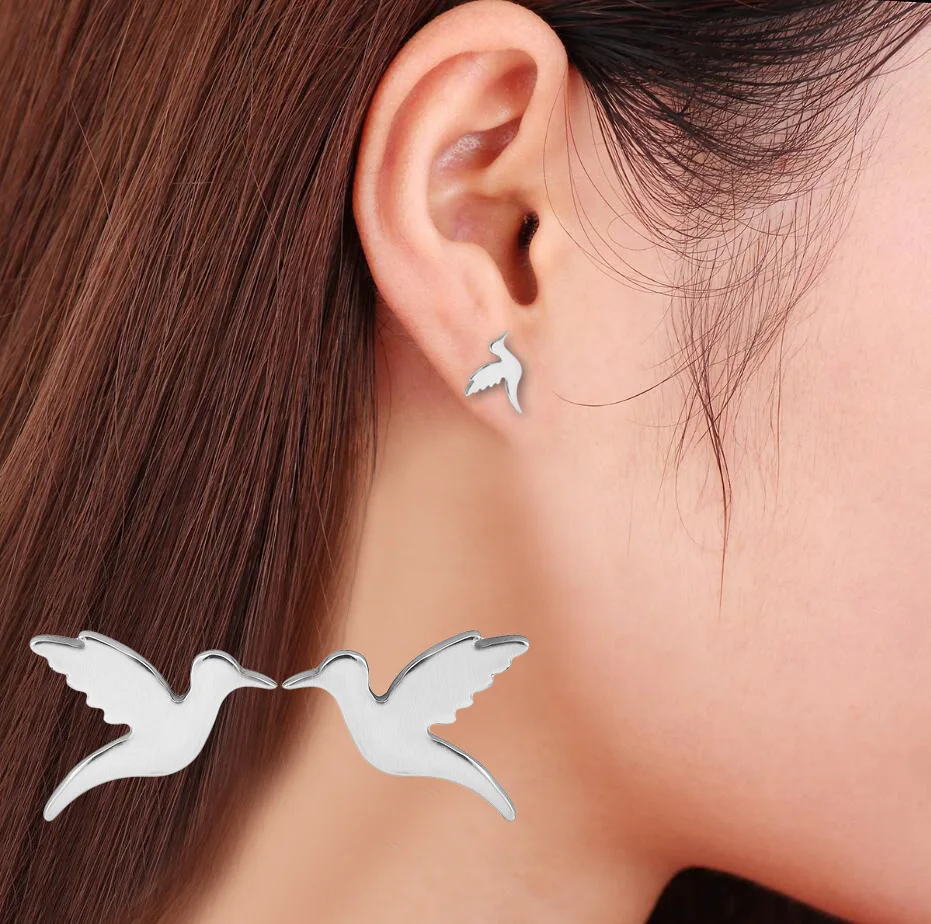 European Fashion flying birds small earrings for women Cute tiny bird