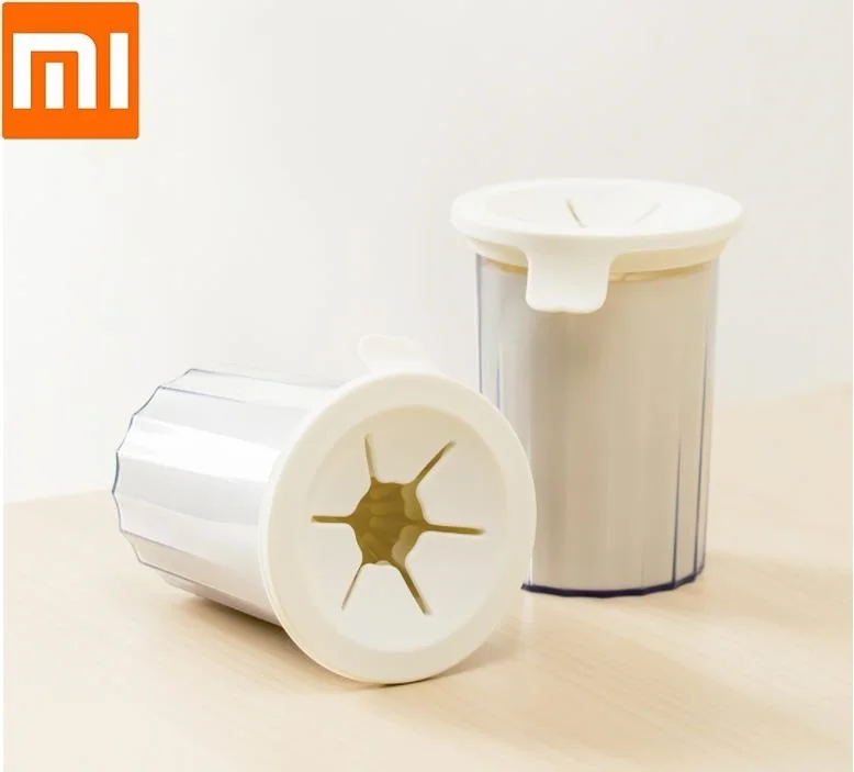 

Xiaomi home Pet foot bath brush Silicone material soft Three-step cleaning Dog cat foot wash cup barrel