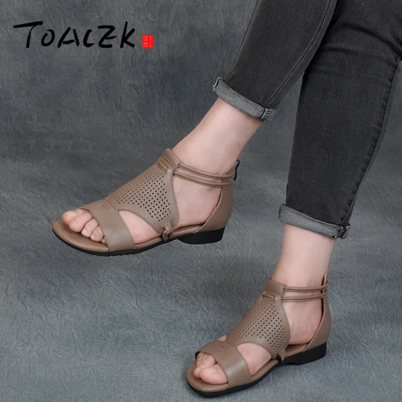 

New handsome low heel sandals, hollowed Roman women's shoes, open-toe flat shoes, summer hollowed casual leather sandals