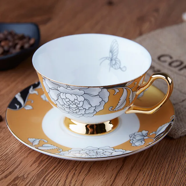 luxury tea cup set bone china Porcelain tea cups and saucers spoon
