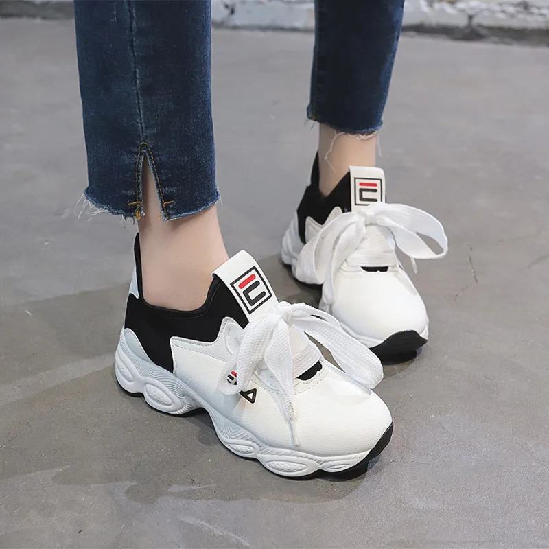 

New Running sports shoes Women Wide lace PU sneakers lightweight Comfortable anti-skid jogging walking shoe Brand Travel sneaker