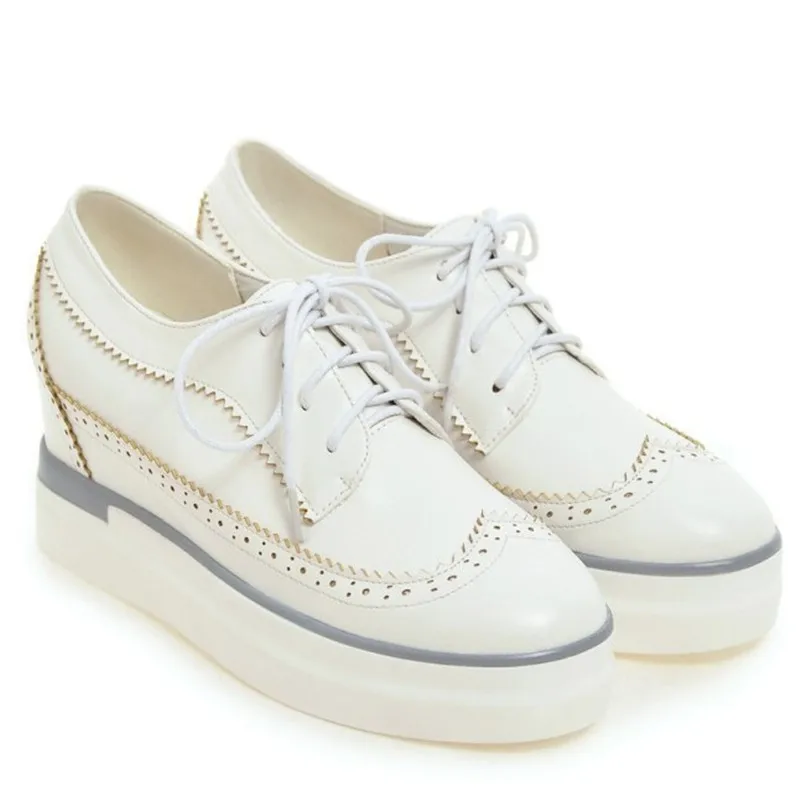 

2017 Spring Wedge Shoes Women Increasing Height Brogue Shoes Platform Flat White Casual Shoes Large Size 43
