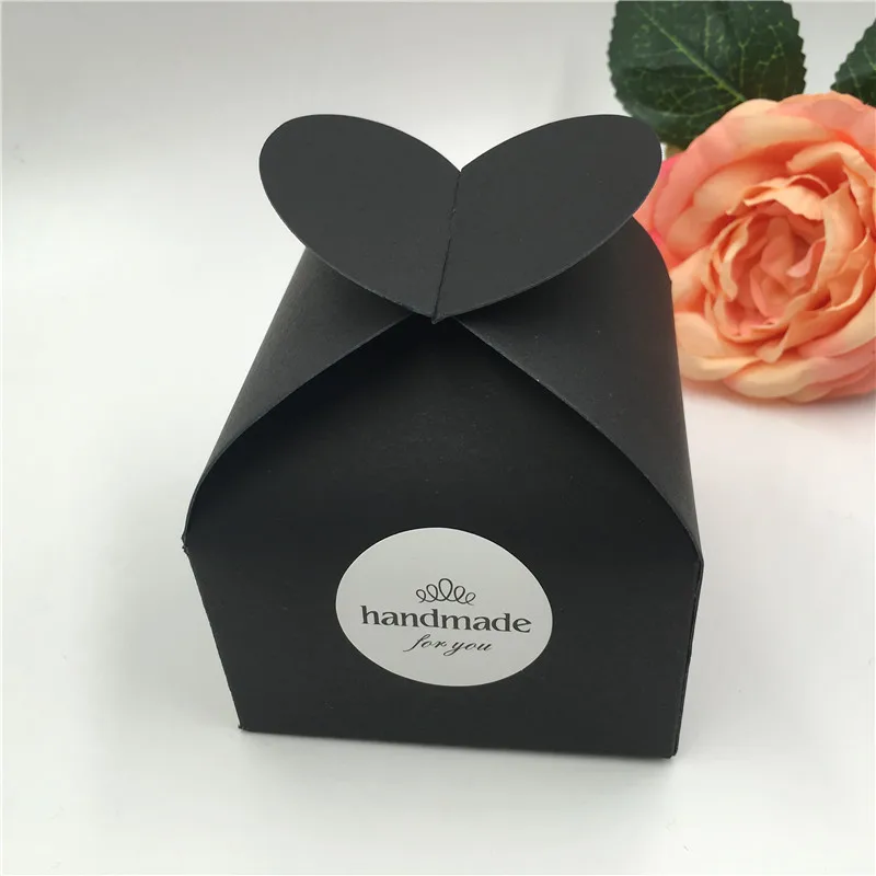 

12Pcs/Lot Brown Black Love Heart Shaped Kraft Paper Boxes For Valentine's Day Chocolate Cardboard Boxes With Thank You Stickers