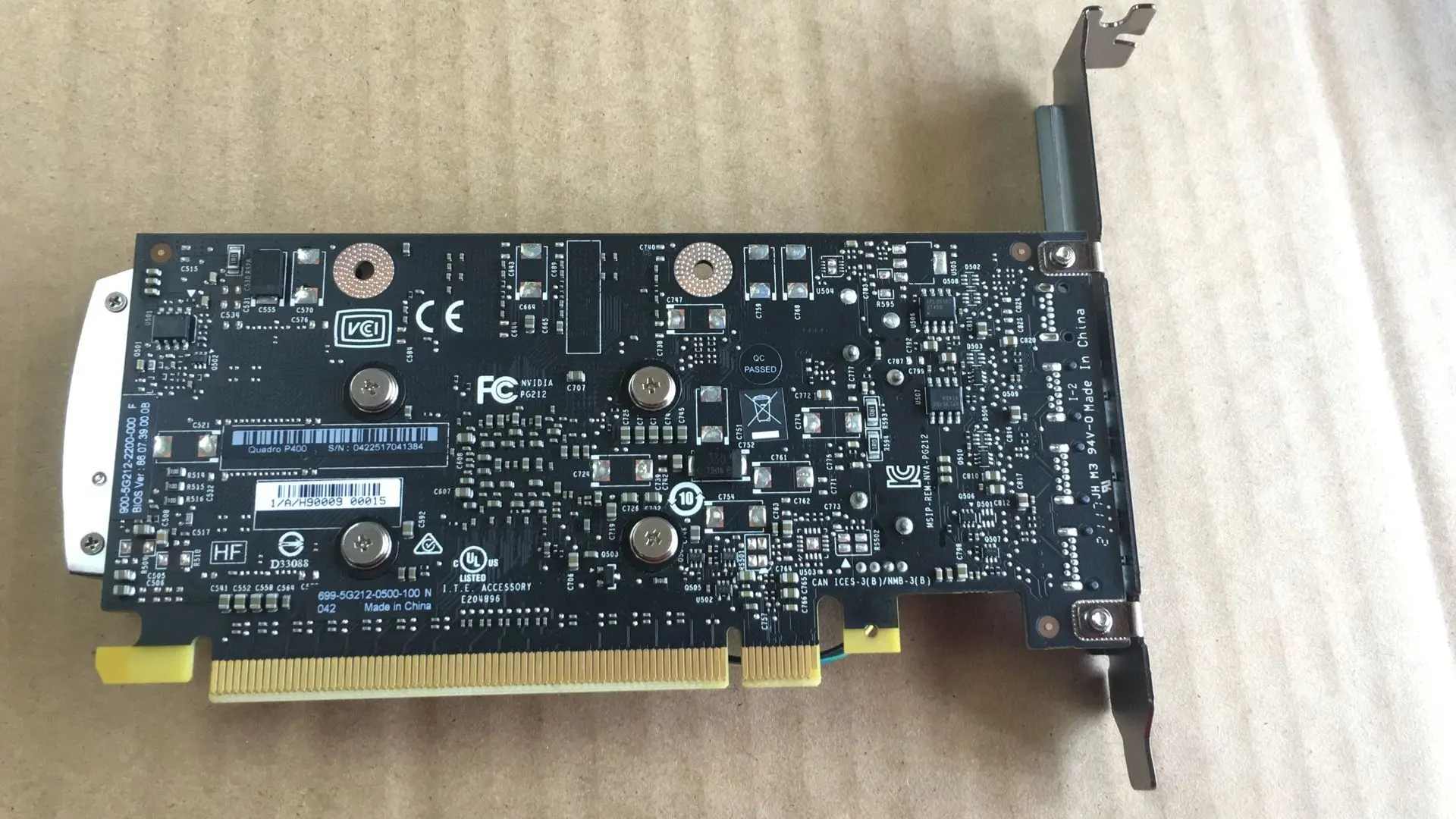 Leadtek NVIDIA Quadro P400 2 ГБ GDDR5/64 бит/32 Гб/с CUDA Core 256 поддержка 5K графики профессиональная