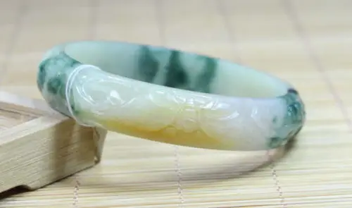 

02017 BEAUTIFUL CARVING GREEN YELLOW JADE JADEITE BRACELET BANGLE