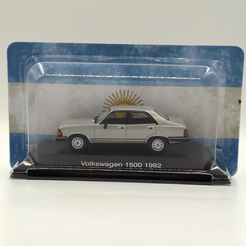 Алтая 1:43 IXO для V~ W Gol/1500 1982/Voyage/Kombi/Gol/Santana/Passat/Fusca/saviro литые модели игрушечных автомобилей Коллекция миниатюрных - Цвет: VW 1500 1982