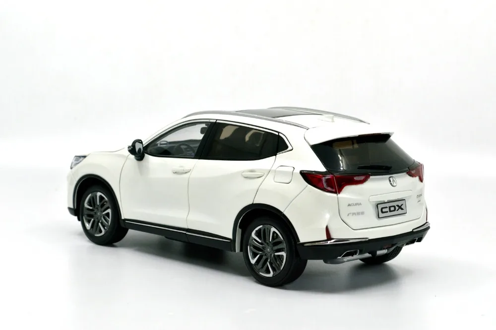 Модель Paudi 1/18 1:18 Масштаб Acura CDX SUV белый литой модельный автомобиль игрушка, модель автомобиля двери открытые