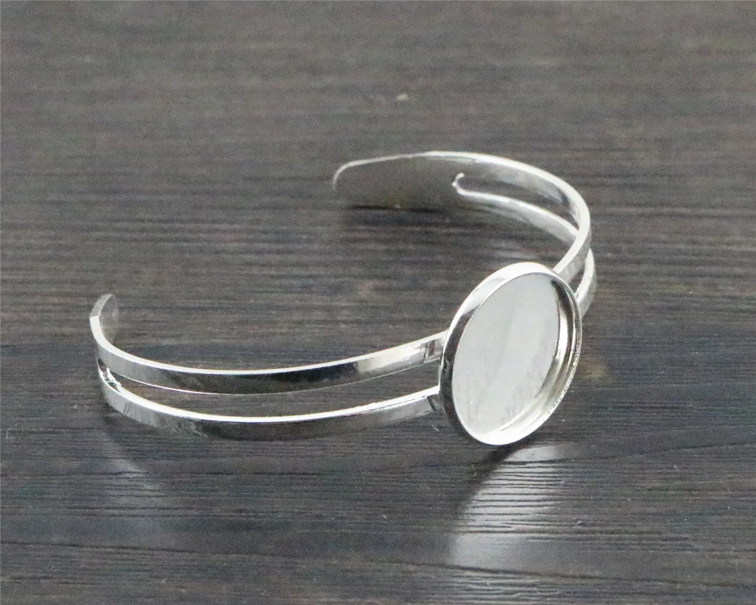 

New High Quality 2pcs 16mm Silver Plated Children bracelet Cameo Bangle Base Bracelet Blank Setting Cabochon Cameo N6-28