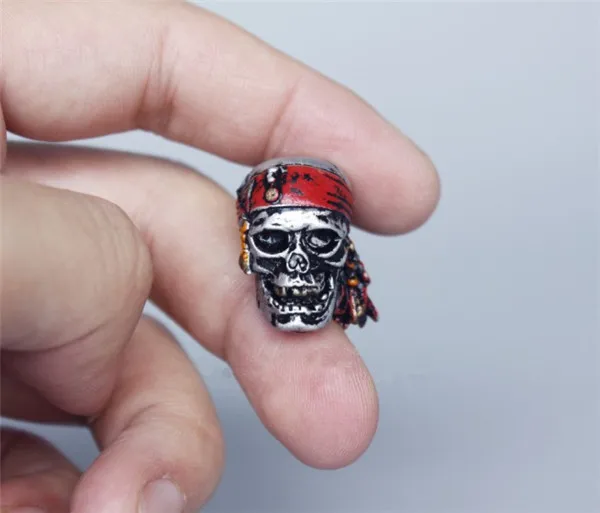 Cool Pirates Skeleton Head Mini Figures - 5