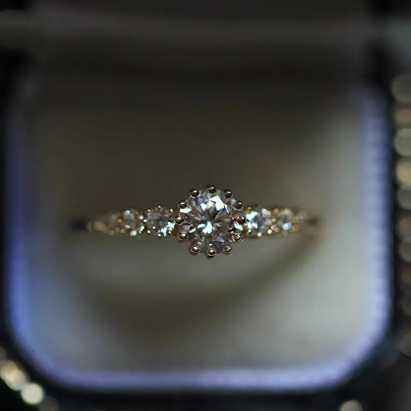 

Gorgeous Vintage Style CZ Crystal Multi-Stone Engagement Ring Engagement Ring Lady Gold Color Stacking Minimalism Jewelry
