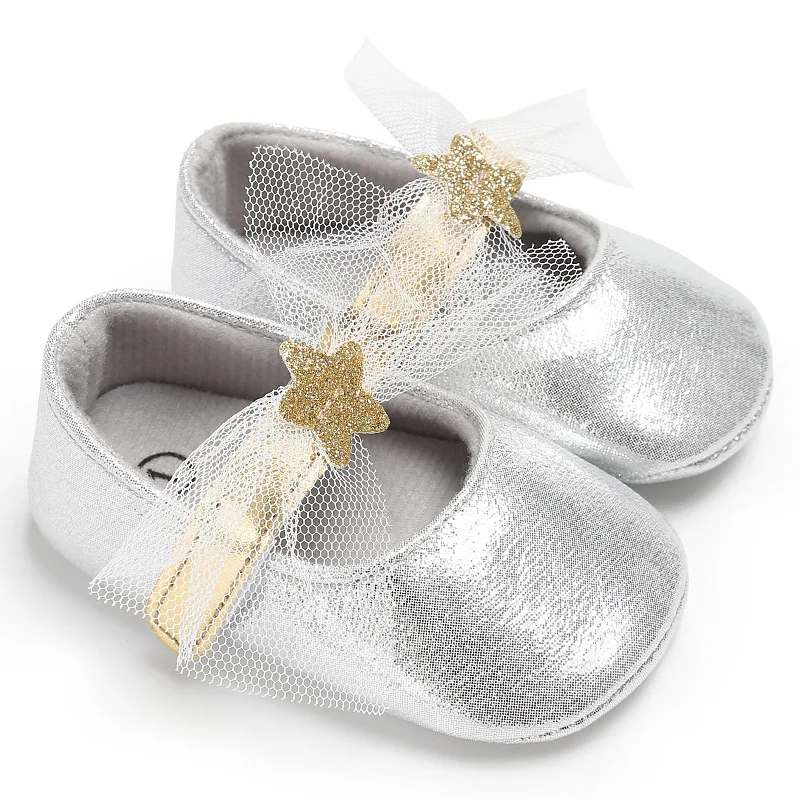 Модная обувь для маленьких девочек; обувь для маленьких девочек с крыльями ангела; 1 год; туфли для дня рождения; туфли для принцесс на плоской подошве; 0-18 месяцев - Цвет: Сиренево-синего цвета