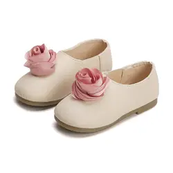 Для маленьких девочек Весенняя модная кожаная обувь принцессы белый мягкая подошва Лоферы Дети цветы удобная на плоской подошве